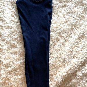 Levi's Jeans - Levi's 524 Dark Wash Skinny size 1 Jean Levi's Jeans - Levi's 524 Dark Wash Skinny size 1 Jean